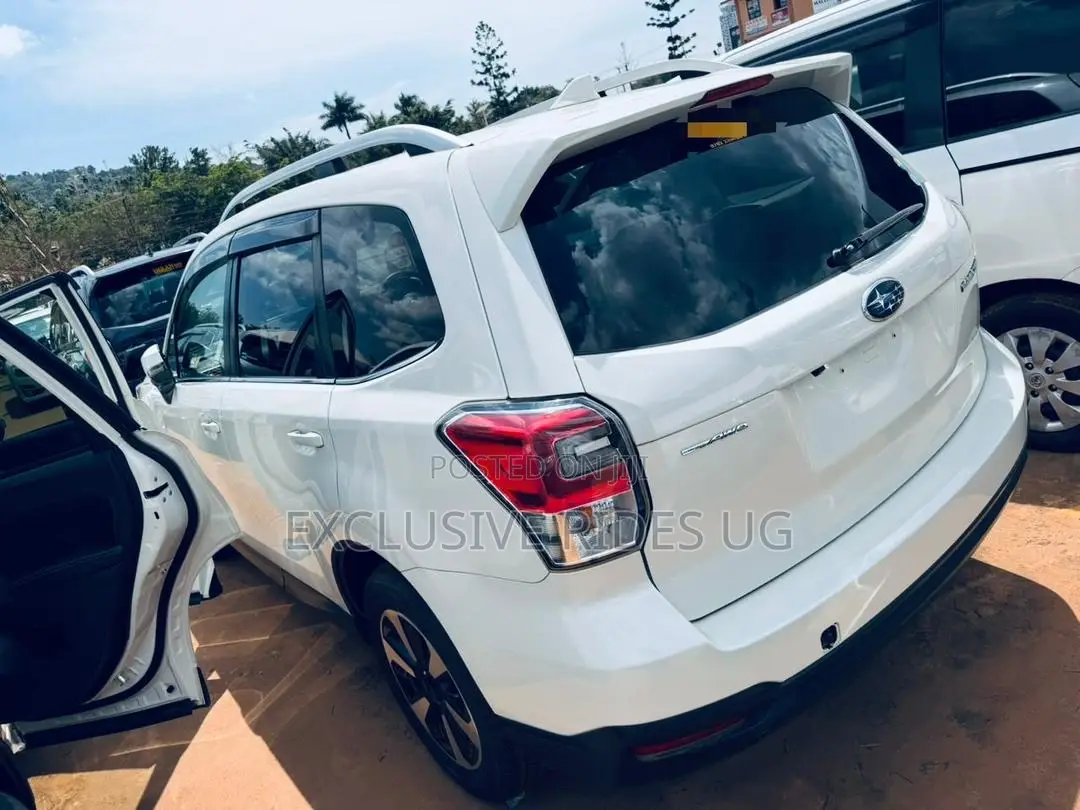 Subaru Forester 2016 Off white