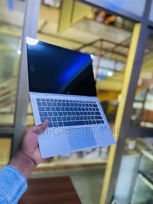Laptop HP EliteBook 1030 G1 8GB Intel Core I5 SSD 256GB