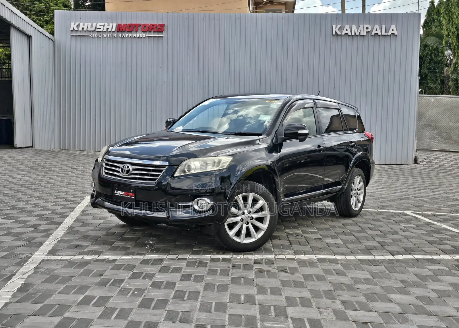 Toyota Vanguard 2012 Black