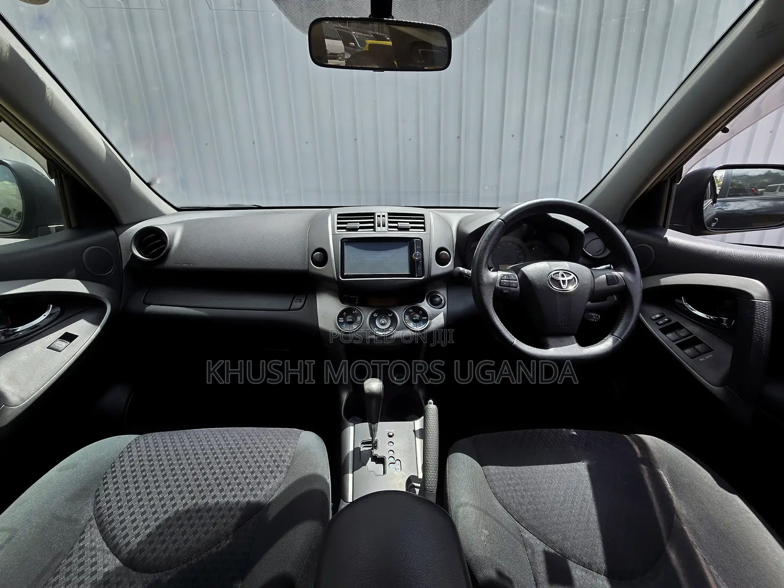 Toyota Vanguard 2012 Black