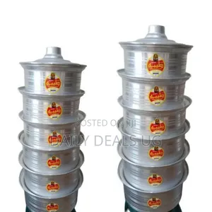 Set of 6 Saucepans With Covers