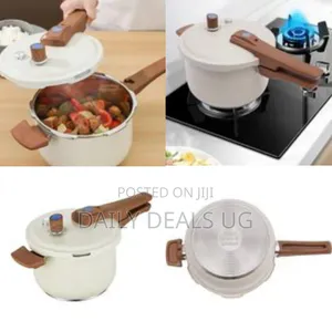 Modern Pressure Cooker With Wood-Grain Accents (28cm, 11 Litres)
