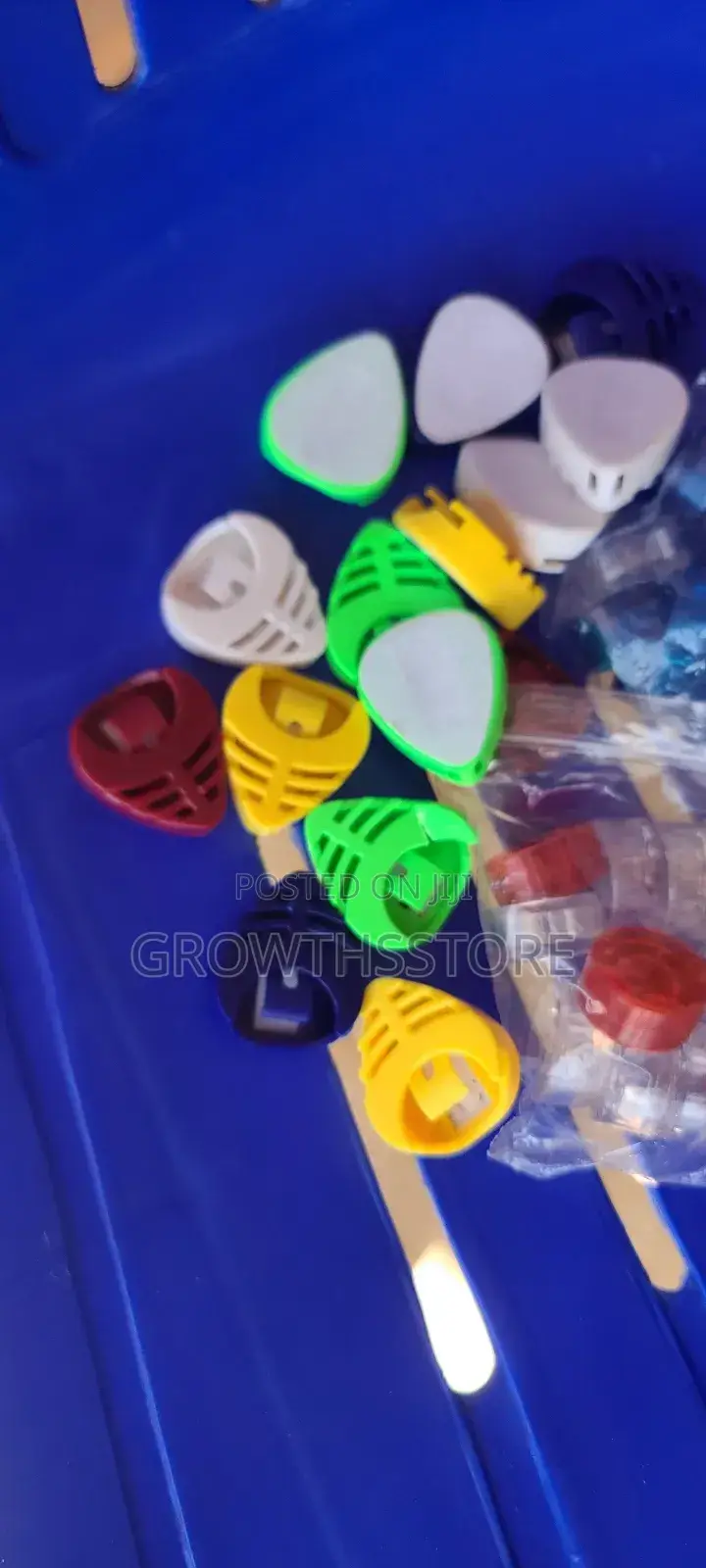 Guitar Pick Sticky-Keeper(Container)