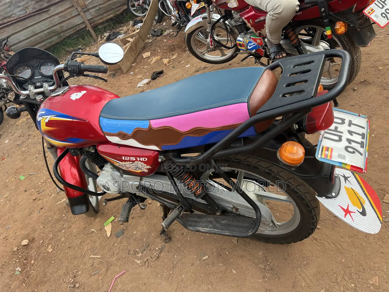 Bajaj CT 125X 2023 Red