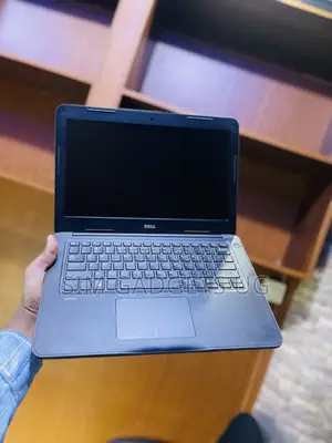 Laptop Dell Latitude 3380 4GB Intel Core I5 HDD 500GB