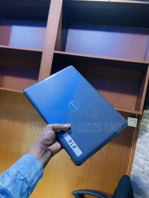 Laptop Dell Latitude 3380 4GB Intel Core I7 HDD 500GB