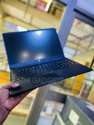 Laptop HP 15-Da3007nia 4GB Intel Celeron SSD 256GB