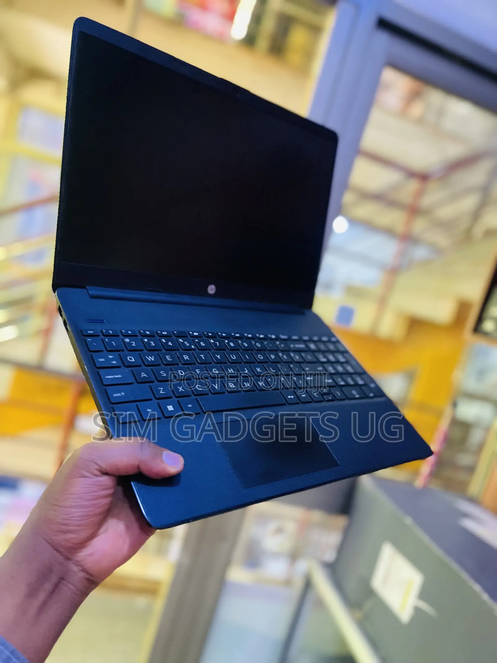 Laptop HP 15-Da3007nia 4GB Intel Celeron SSD 256GB
