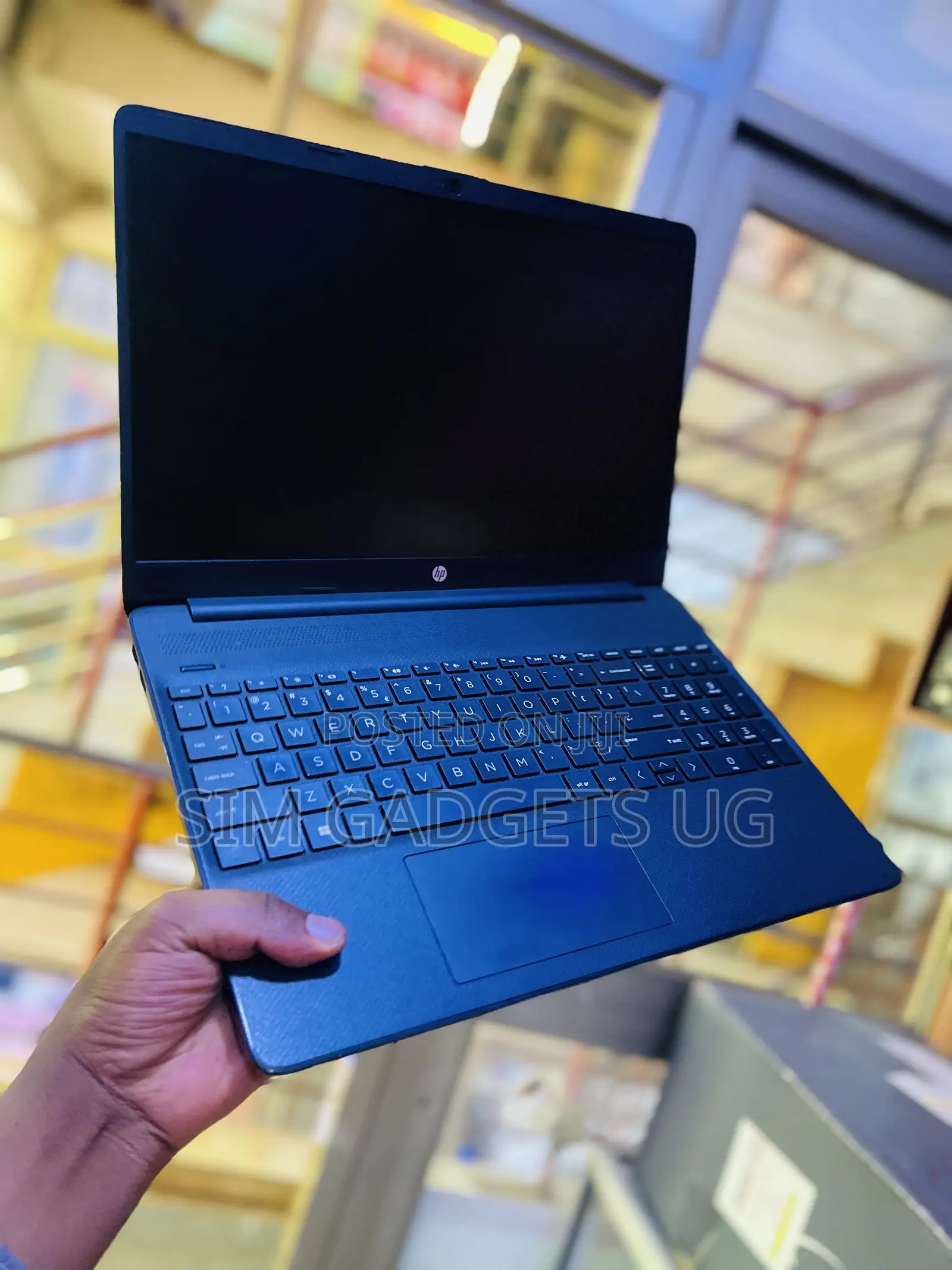 Laptop HP 15-Da3007nia 4GB Intel Celeron SSD 256GB