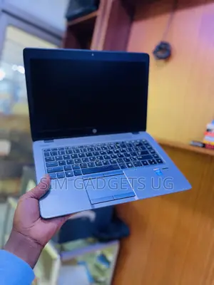 Laptop HP EliteBook 820 G2 8GB Intel Core I5 HDD 500GB