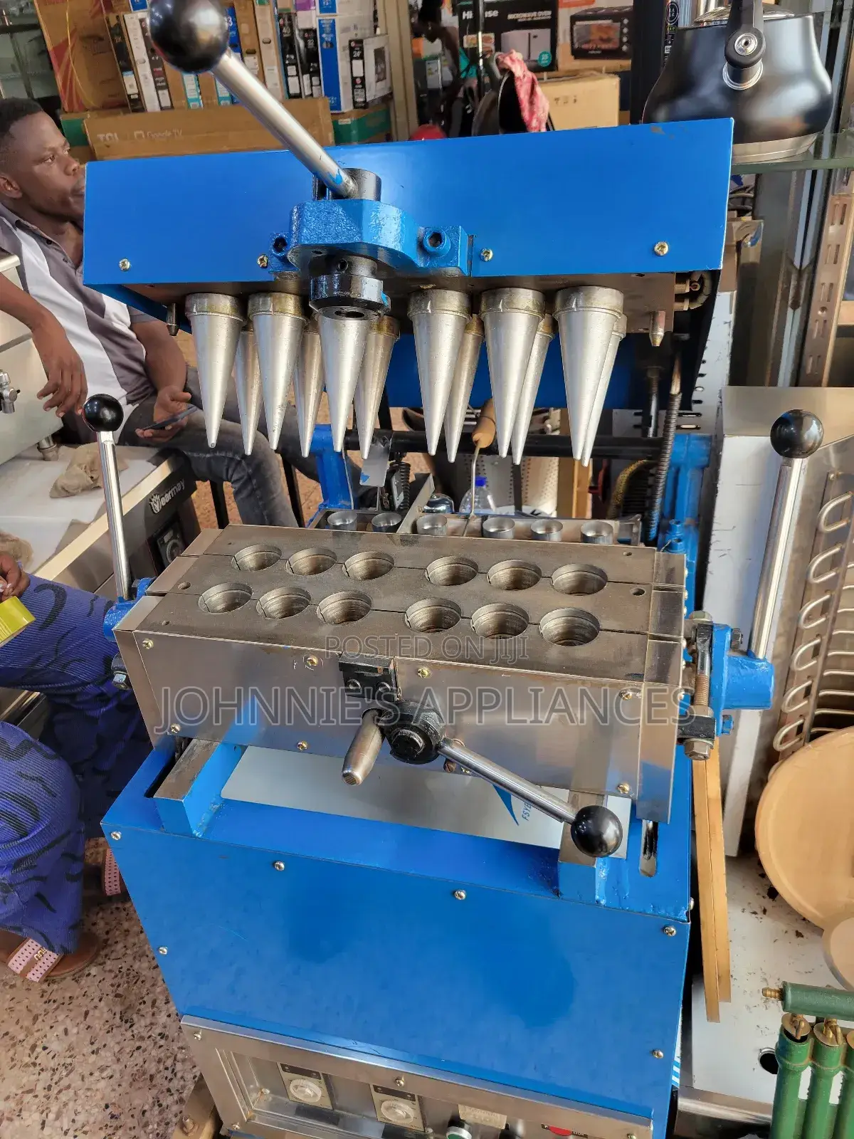 Manual Multi-Mould Ice Cream Cone Making Machine – Commercial Waffle