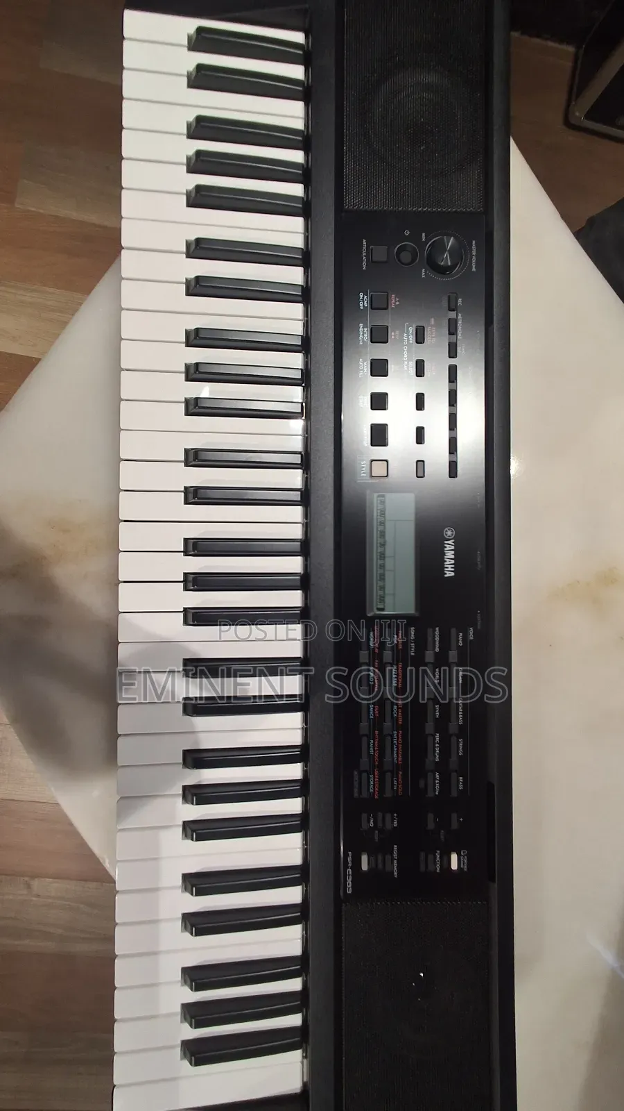 Yamaha Keyboard PSR E383