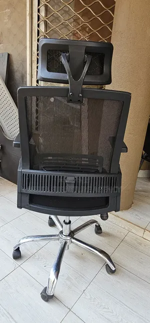 High End Mesh Adjustable Black Office Chair