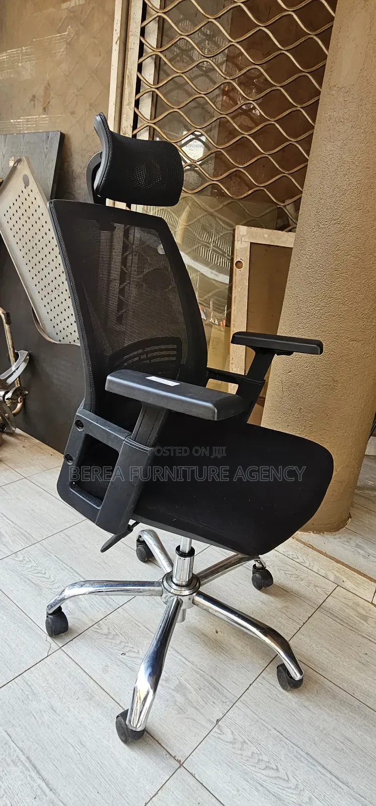High End Mesh Adjustable Black Office Chair