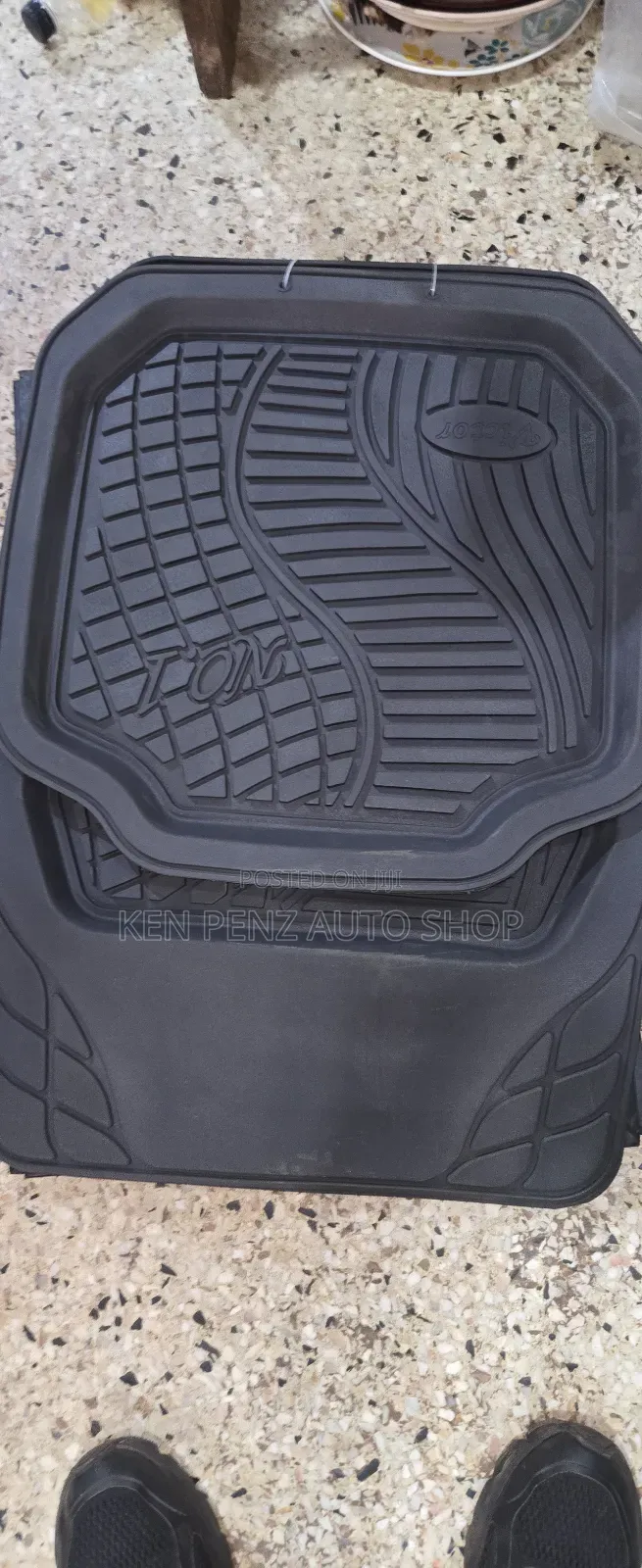 Black Rubber Floor Mats ( No.1)