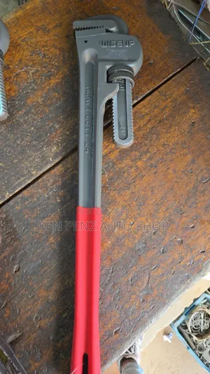 Size 24 Pipe Wrentch