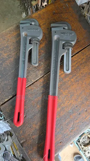 Size 24 Pipe Wrentch
