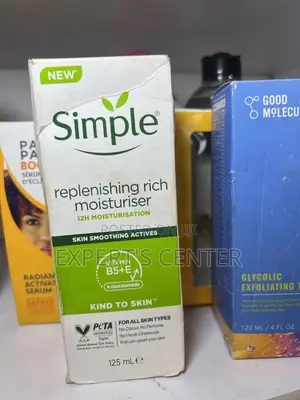 Simple Replenishing Face Moisturizer