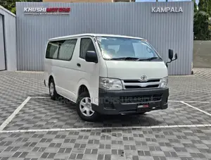 Toyota HiAce 2012 White