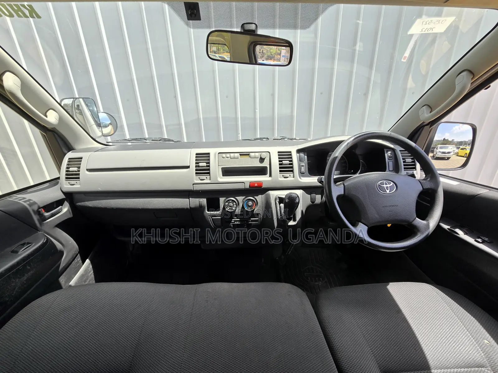 Toyota HiAce 2012 White