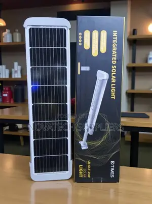 Smart 100w All-in-One Solar Outdoor Light- Integrated
