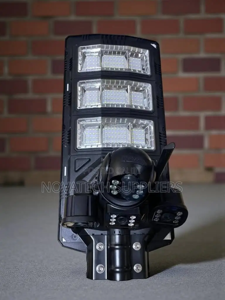 450w Solar Security Light Integrated With 3-Lens Camera