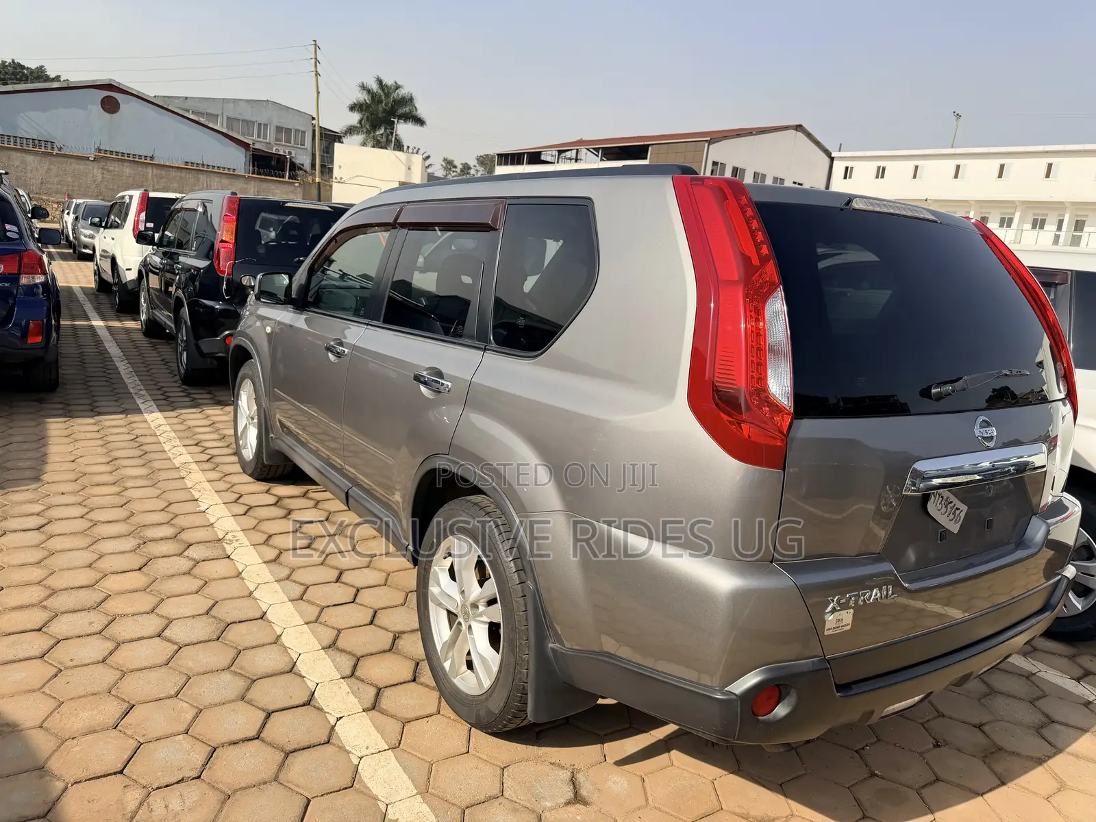 Nissan X-Trail 2012 Gold