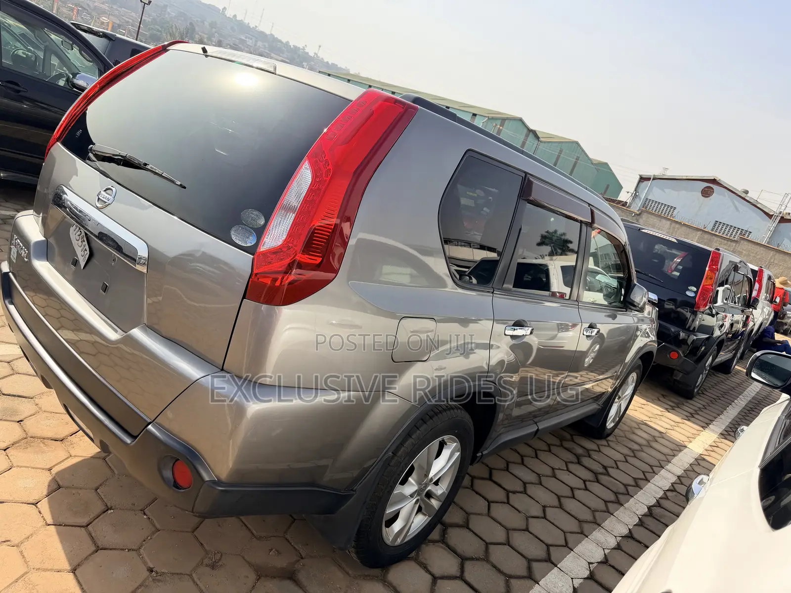 Nissan X-Trail 2012 Gold