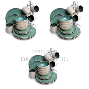 Elegant Dinnerware Set (16-Piece) With Reactive Glaze Finish