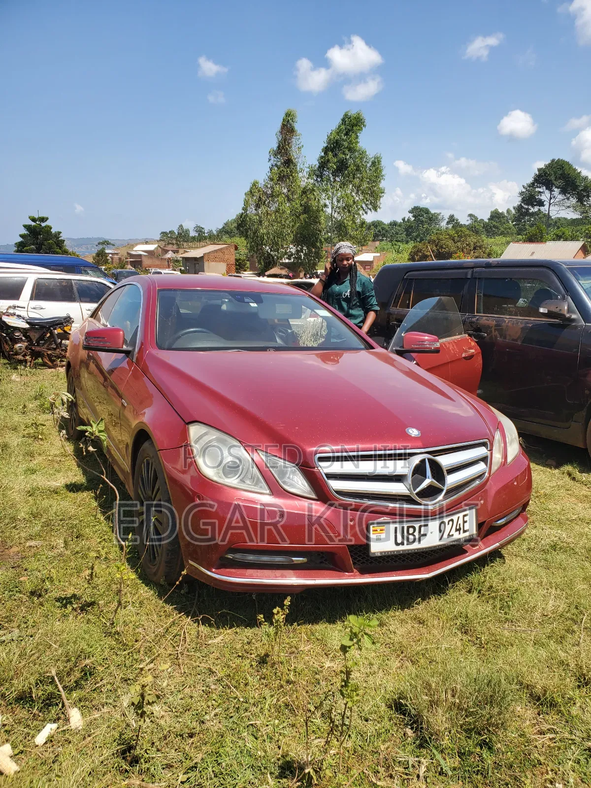 Mercedes-Benz E250 2011 Maroon