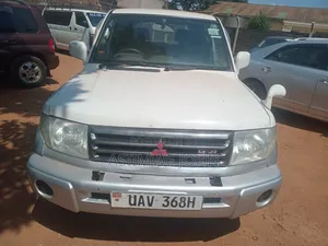 Mitsubishi Pajero IO 2001 Silver