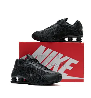 Men’S Triple Black Nike Shox R4 “Dark Floral” Sneakers