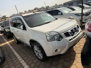 Nissan X-Trail 2.0 Petrol AWD 2013 White