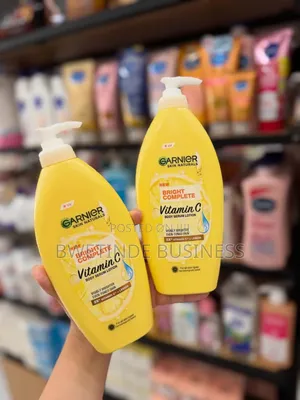Garnier Bright Complete Vitamin C Serum Body Lotion 400ml