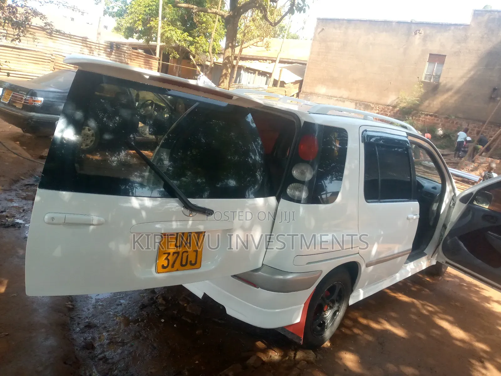 Toyota Raum 2002 White