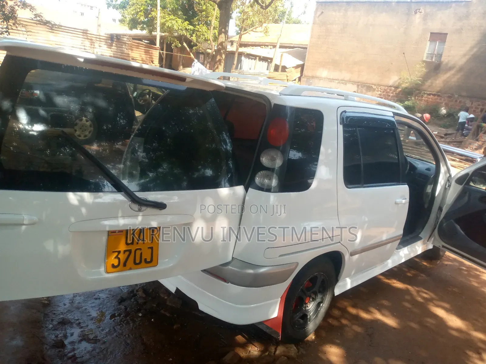Toyota Raum 2002 White