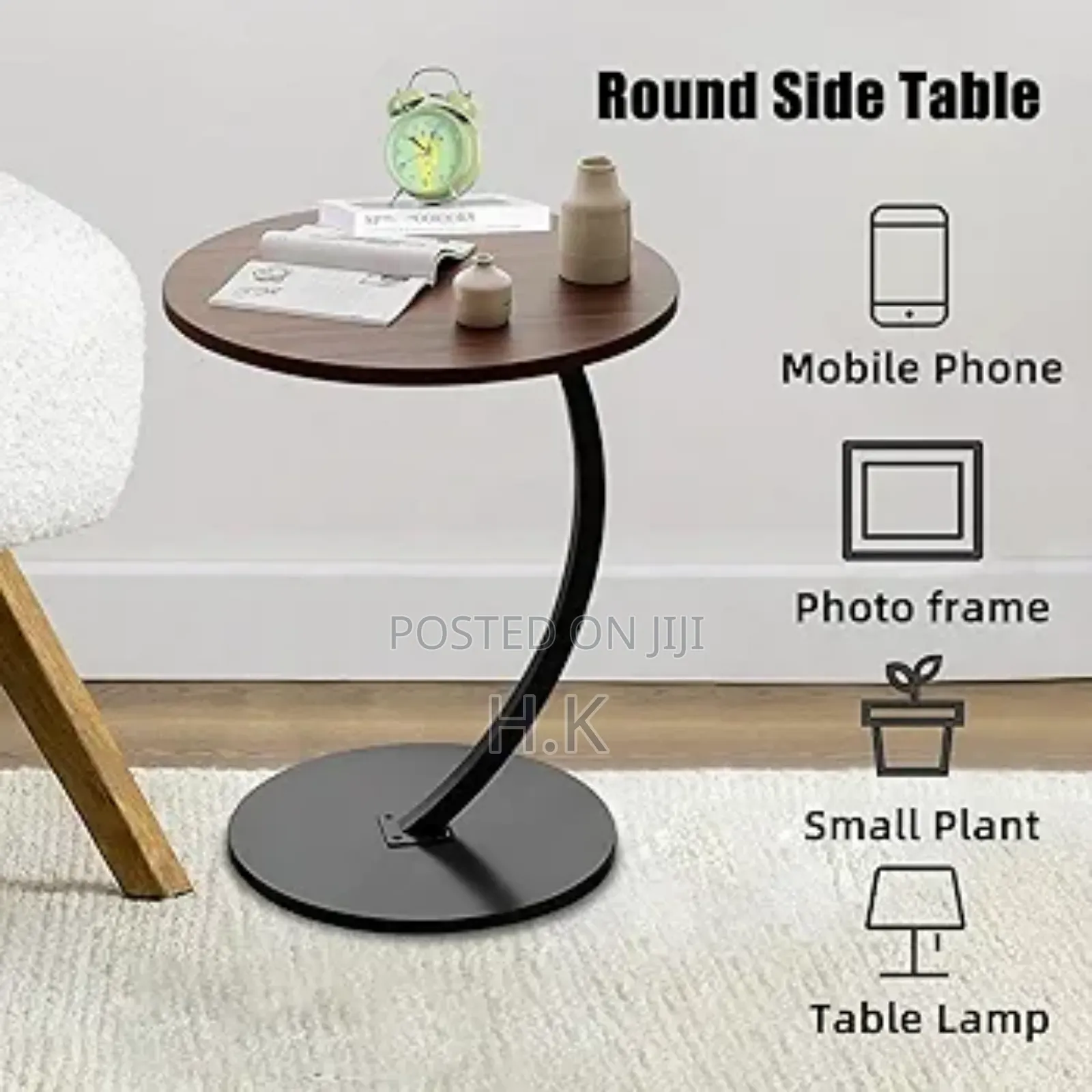 Round Table for Small Spaces