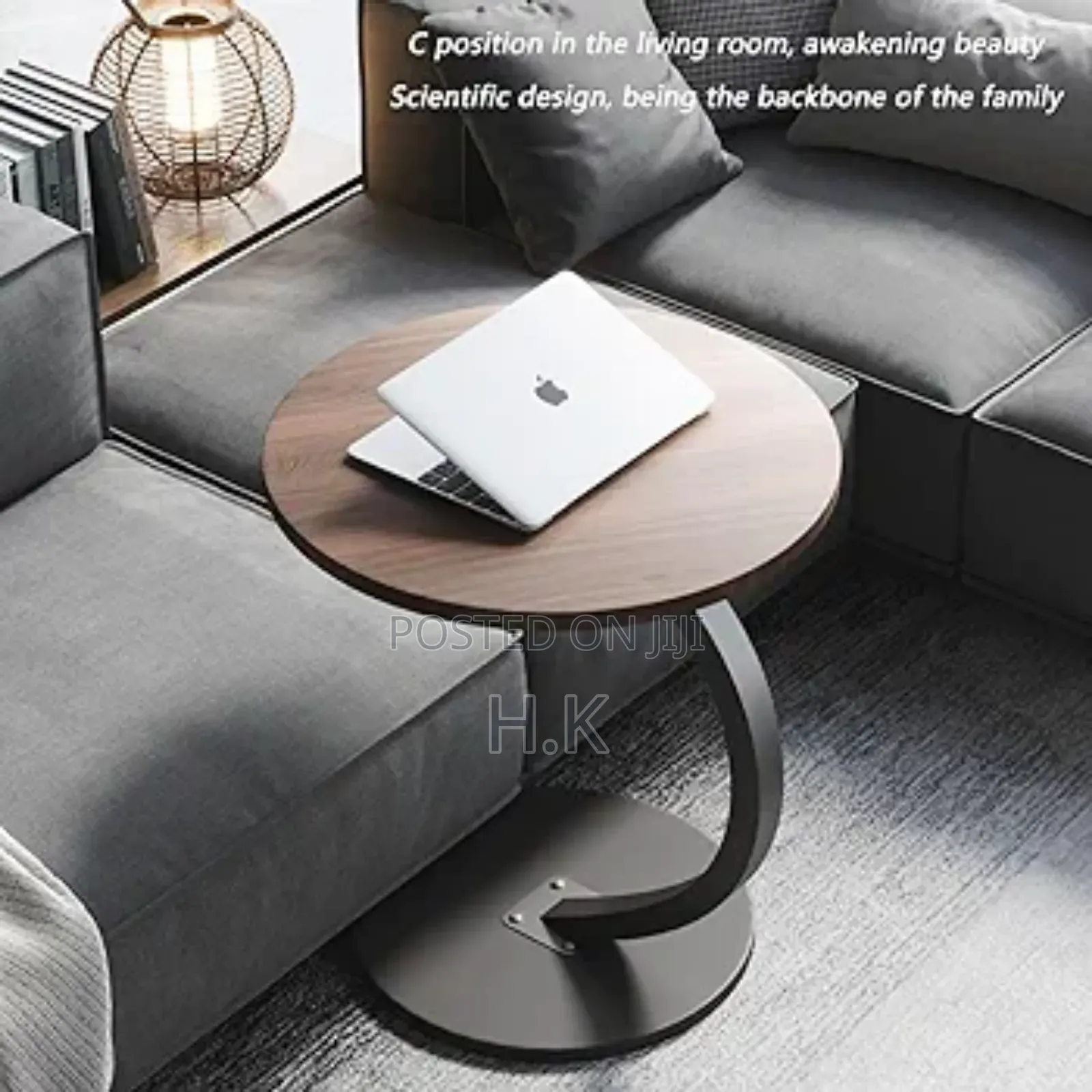 Round Table for Small Spaces