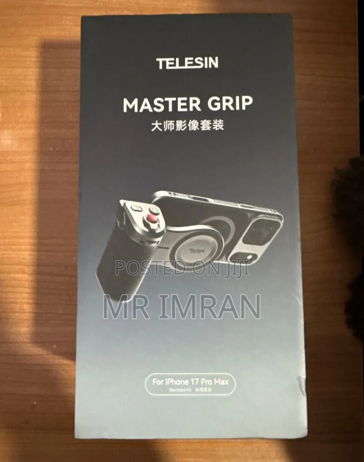 Telesin Master Grip Kit for the iPhone 17 Pro Max.