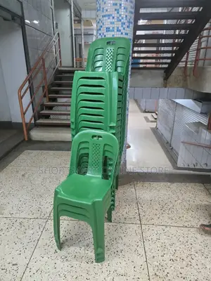 Stackable Plastic Chairs Stackable Plastic Chairs
