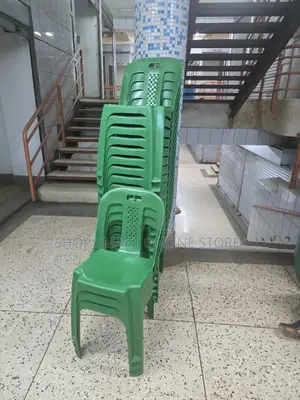 Stackable Plastic Chairs Stackable Plastic Chairs