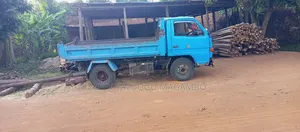 Isuzu Elf Timper 1989 Blue