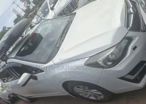Subaru Impreza 2.0i AWD Hatchback 2016 White