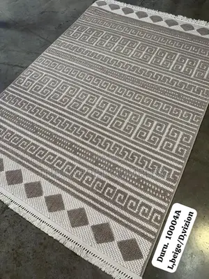 Centre Rugs Each