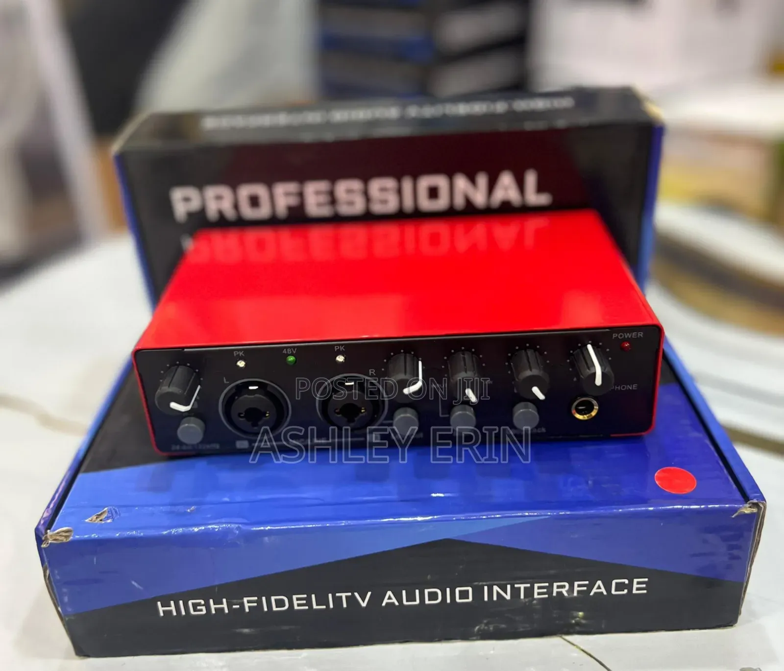 Proffetional Audio Interface for Studio Recording