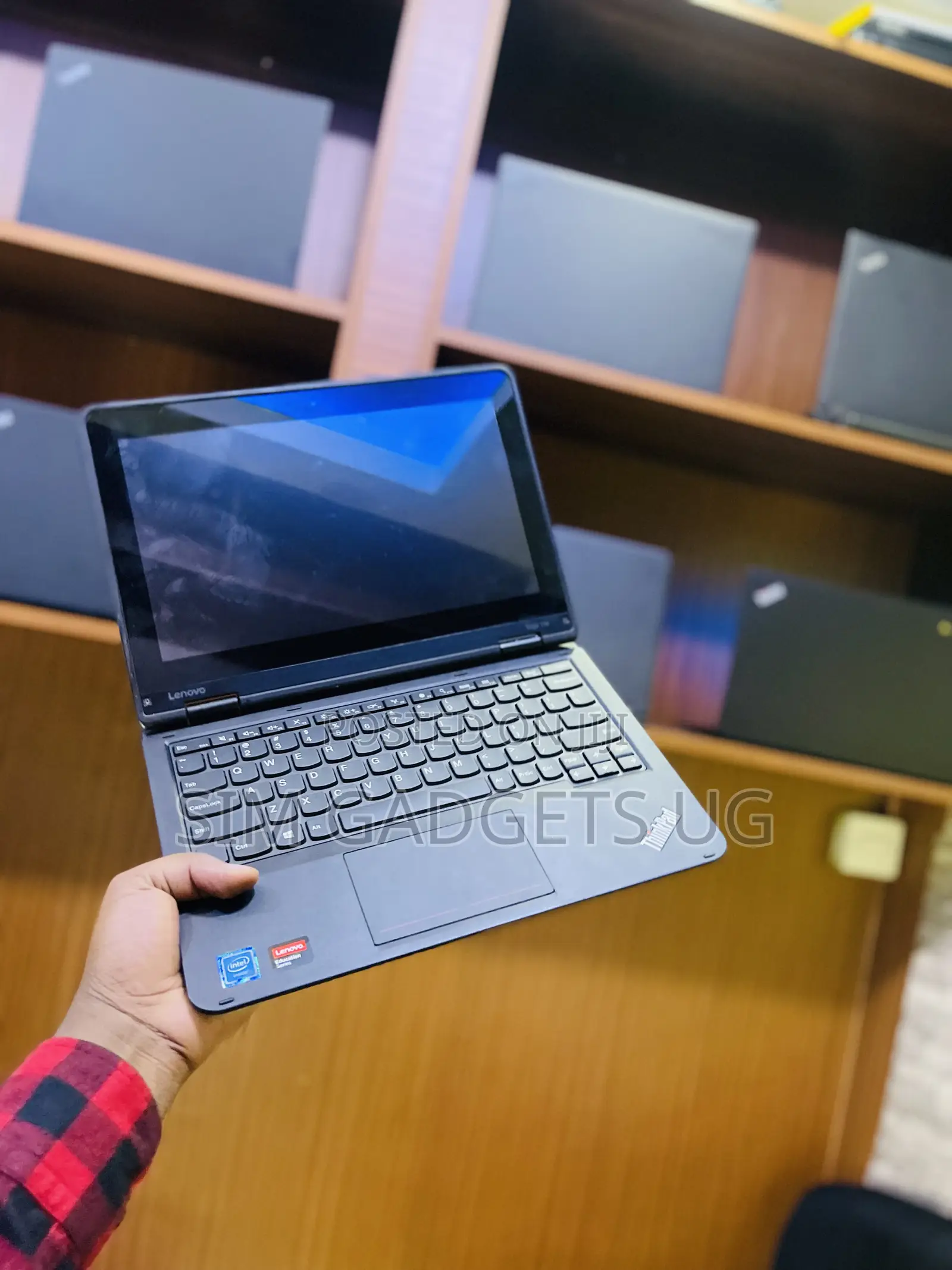 Laptop Lenovo 4GB Intel Celeron SSD 128GB