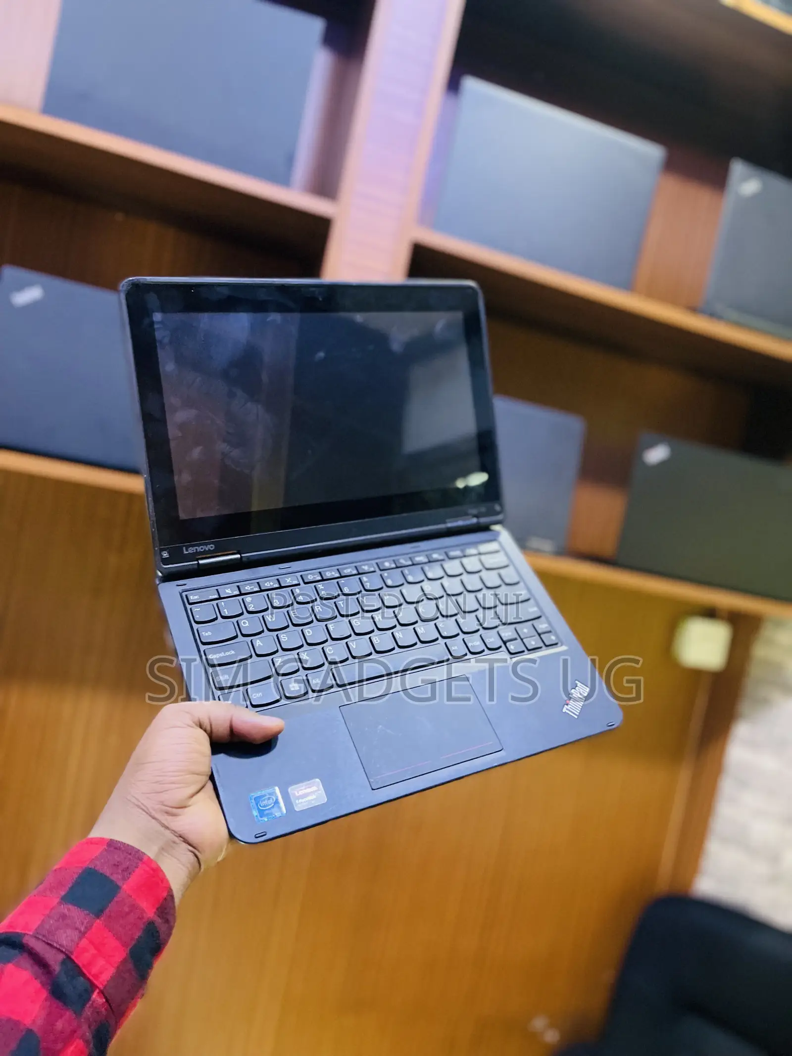 Laptop Lenovo 4GB Intel Celeron SSD 128GB