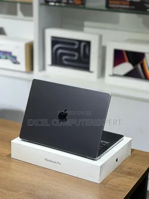 New Laptop Apple MacBook Pro 2025 M5 14-inch 16GB Apple M5 SSD 512GB