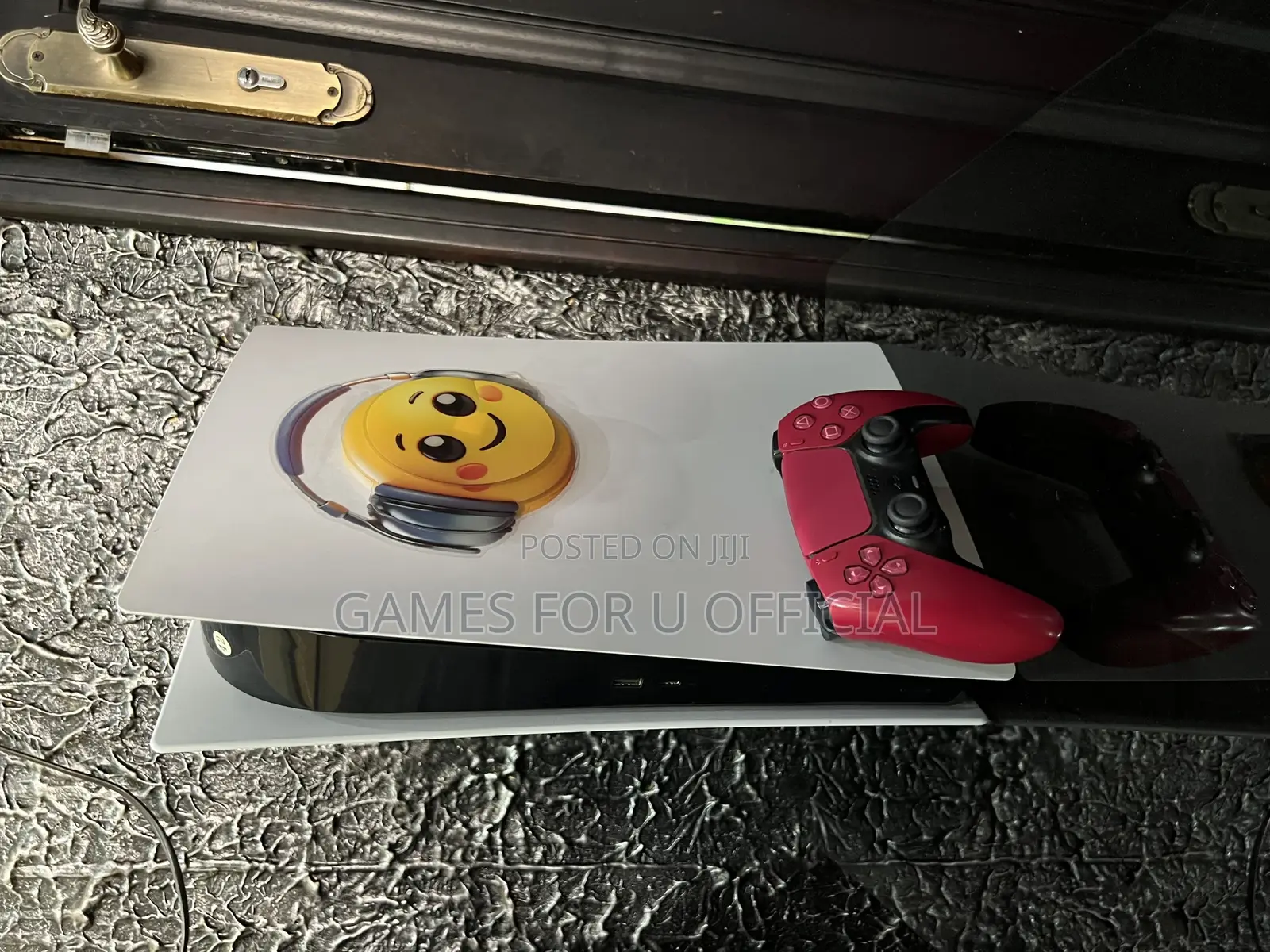 Ps5 Standard Console &Custom Pad *