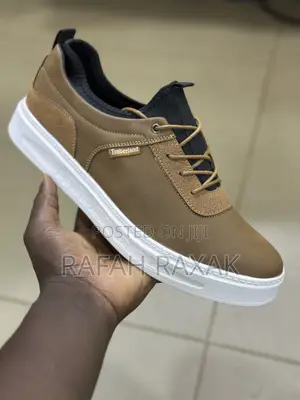 New Classic Brown Timberland Smart Casual Low Sneakers